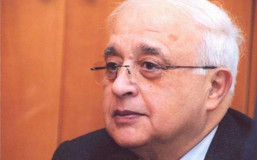 Ərdoğan yazıçı Elçinə “Necip Fazıl” mükafatını verib