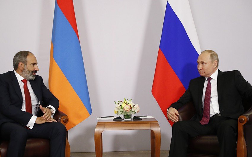 Putin və Paşinyan üçtərəfli razılaşmaların həyata keçirilməsini müzakirə edib