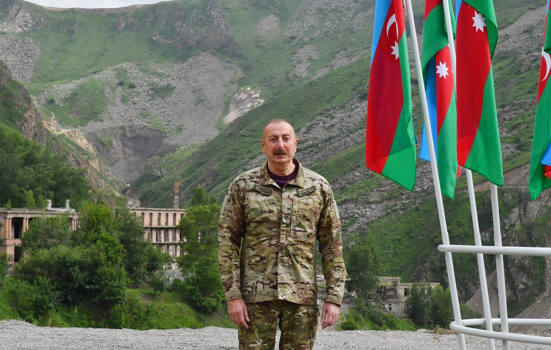 Bu gün Müzəffər Ali Baş Komandan İlham Əliyevin doğum günüdür