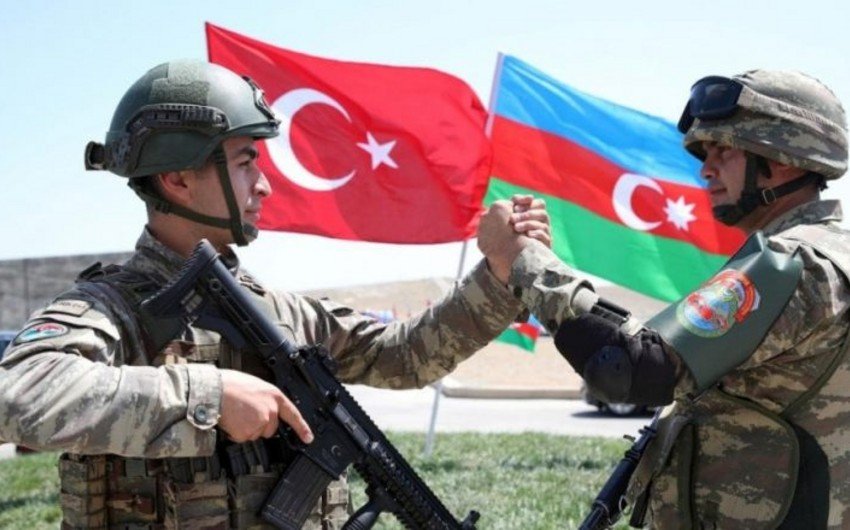 Rəsmi Bakı: 
