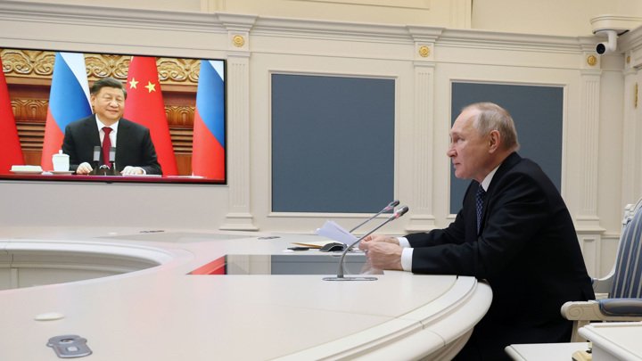 Putin və Si danışıqlara başlayır
