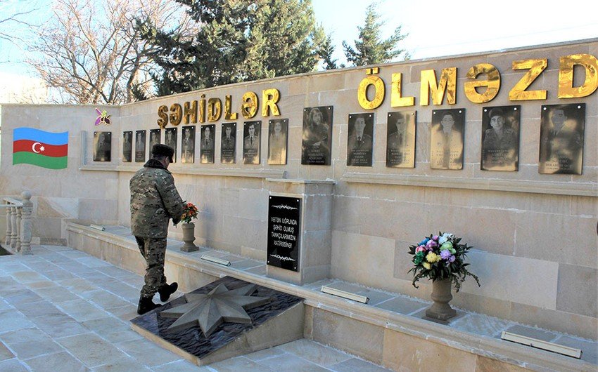 Zakir Həsənov bir neçə hərbi hissənin döyüş hazırlığını yoxlayıb