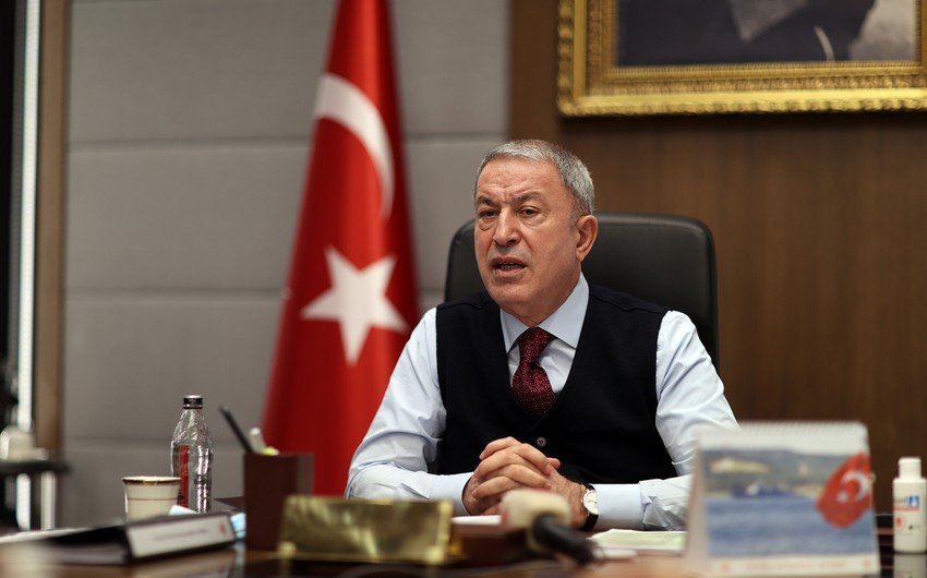 Hulusi Akar: “Türkiyə Rusiya və Ukrayna arasında vasitəçi rolunu oynamalıdır”