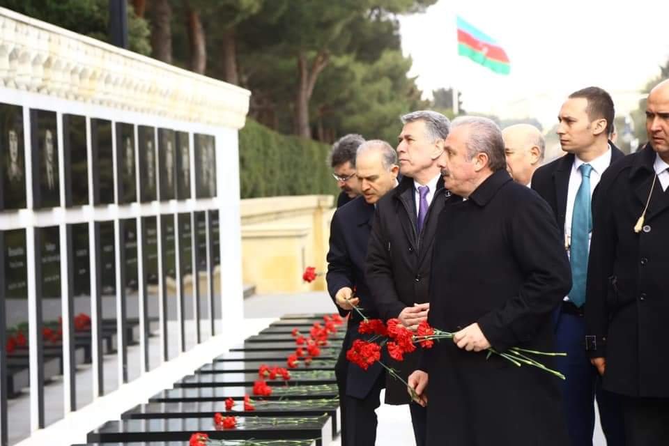 TBMM sədri 20 Yanvar şəhidlərinin xatirəsini yad edib