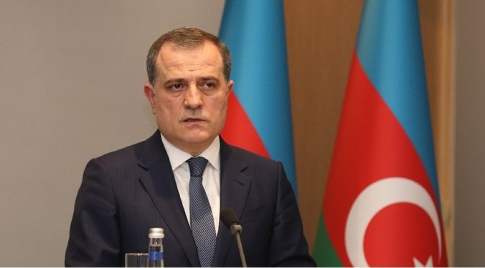 Ceyhun Bayramov Pakistan və Tacikistan XİN başçıları ilə görüşüb