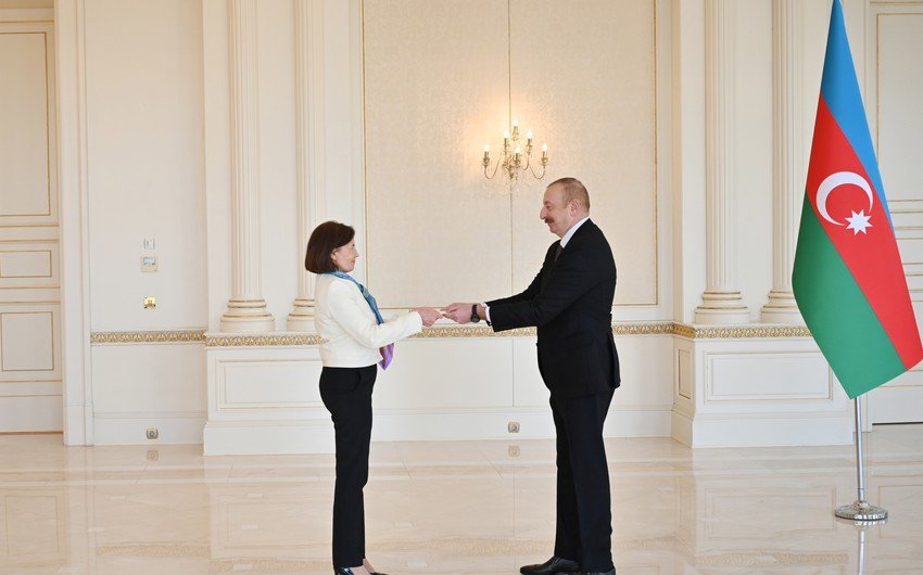 Prezident İlham Əliyev Fransanın yeni səfirinin etimadnaməsini qəbul edib