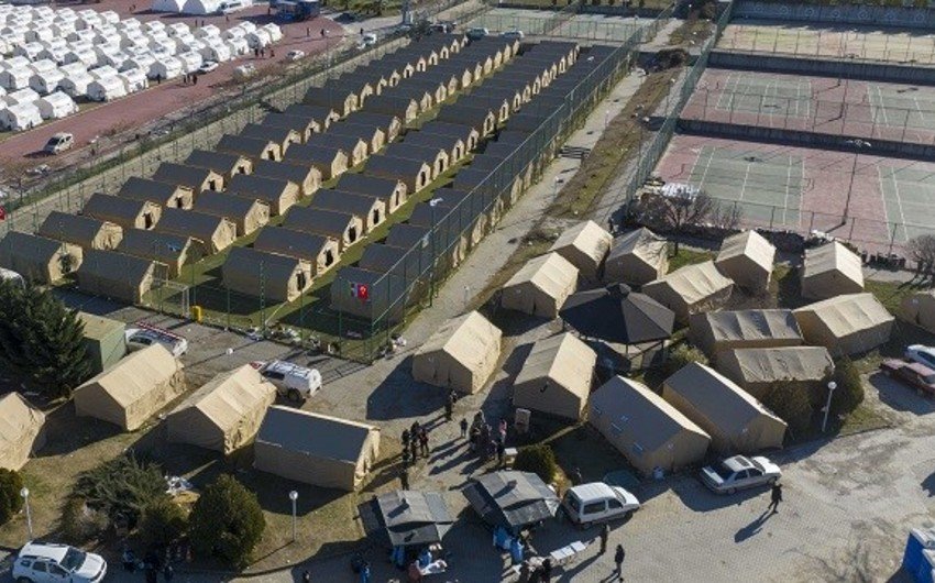 Azərbaycanlı xilasedicilər Kahramanmaraşda zəlzələdən zərərçəkənlər üçün çadır şəhərciyi qurub