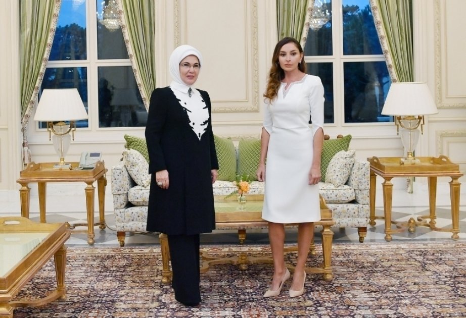 Əminə Ərdoğan Mehriban Əliyevaya təşəkkür edib