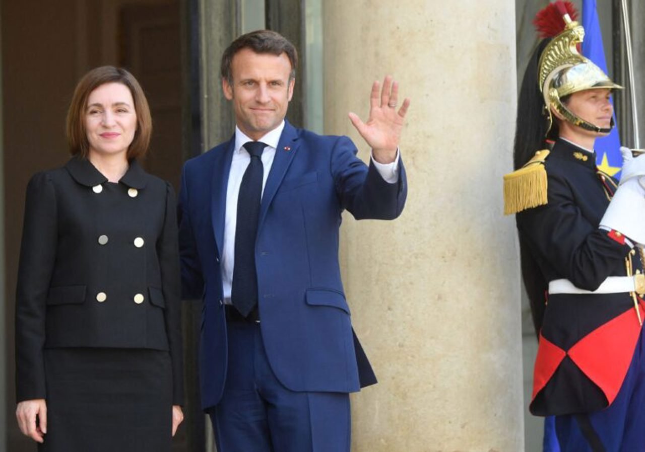 Fransa və Moldova prezidentləri arasında telefon danışığı olub
