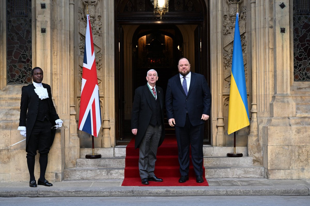Ukrayna Ali Radasının sədri Britaniyaya səfər edib