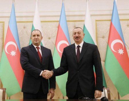 Bolqarıstan dövlət başçısı: Biz strateji tərəfdaş və müttəfiq kimi Azərbaycan Prezidenti ilə işləməkdən məmnunuq Bolqarıstan dövlət başçısı: Biz strateji tərəfdaş və müttəfiq kimi Azərbaycan Prezidenti ilə işləməkdən məmnunuq