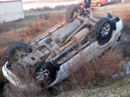 Yardımlıda avtomobil aşması nəticəsində 1 nəfər ölüb, 1 nəfər xəsarət alıb