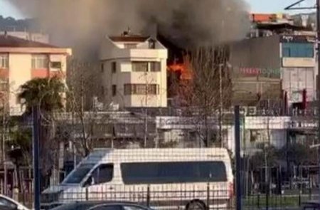 İstanbulda hoteldə yanğın baş verib, ölənlər və yaralananlar var