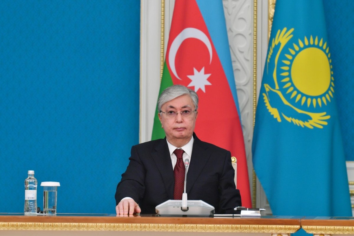 Tokayev: Transxəzər Beynəlxalq Nəqliyyat Marşrutunun potensialının tam açılması böyük əhəmiyyət kəsb edir
