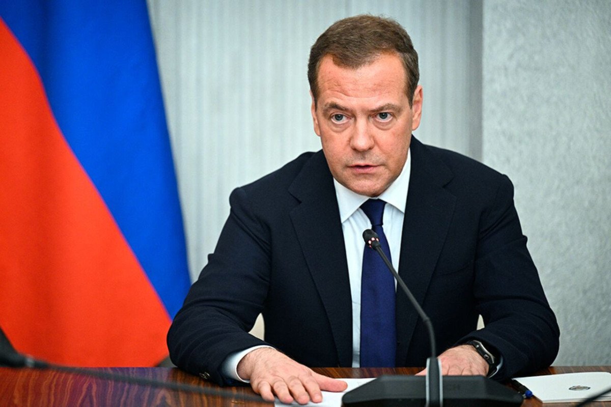 Ukrayna MN Medvedevin Cənubi Koreyaya təhdidlərinə cavab verib