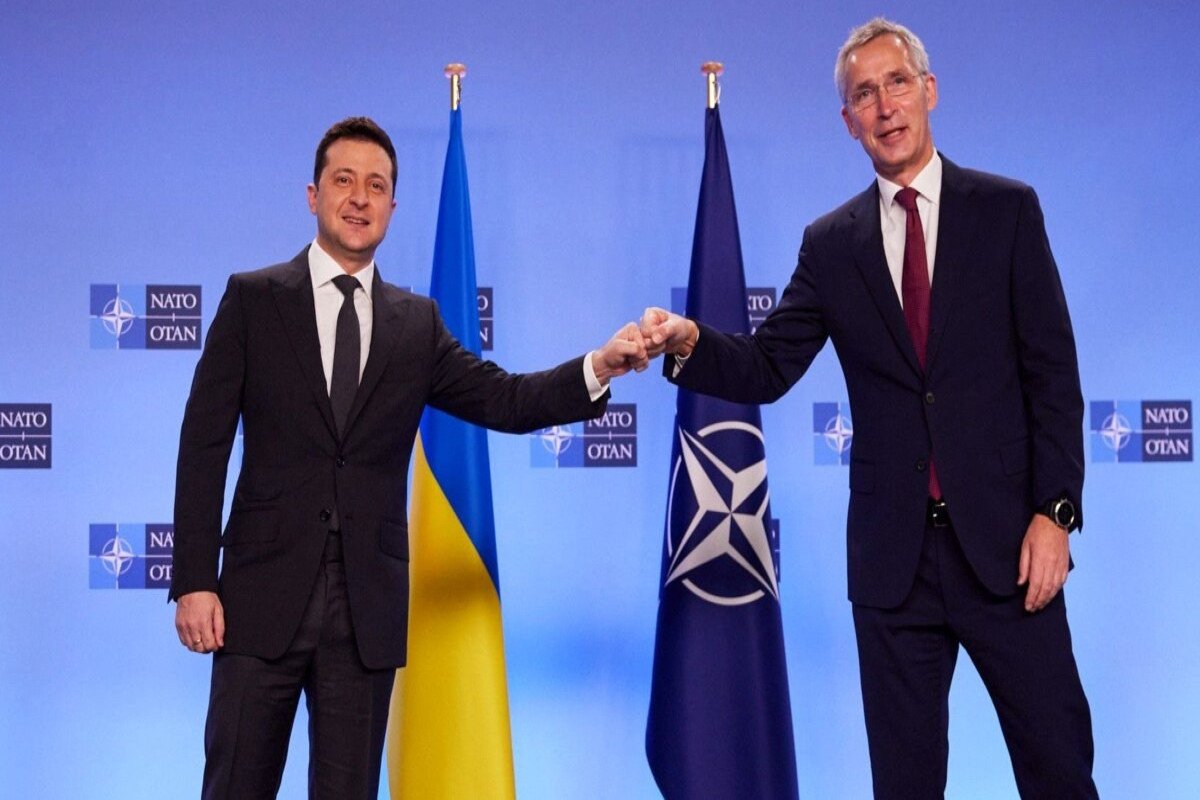 Stoltenberq: NATO bu gün, sabah və nə qədər lazımdırsa, Ukraynanın yanında olacaq