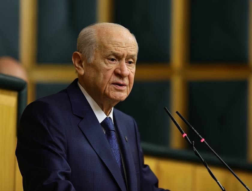 Devlet Bahçeli Türkiyədə seçkilərdə səs verib
