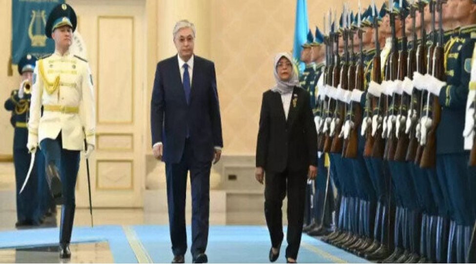 Sinqapur Prezidenti Qazaxıstana səfərə gedib