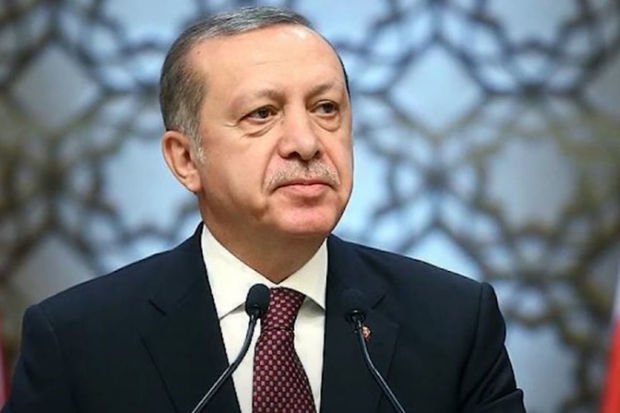 Yenidən Türkiyə Prezidenti seçilmiş Ərdoğan and içib