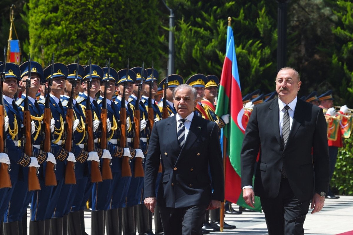 Pakistanın Baş naziri Məhəmməd Şahbaz Şərifin rəsmi qarşılanma mərasimi olub