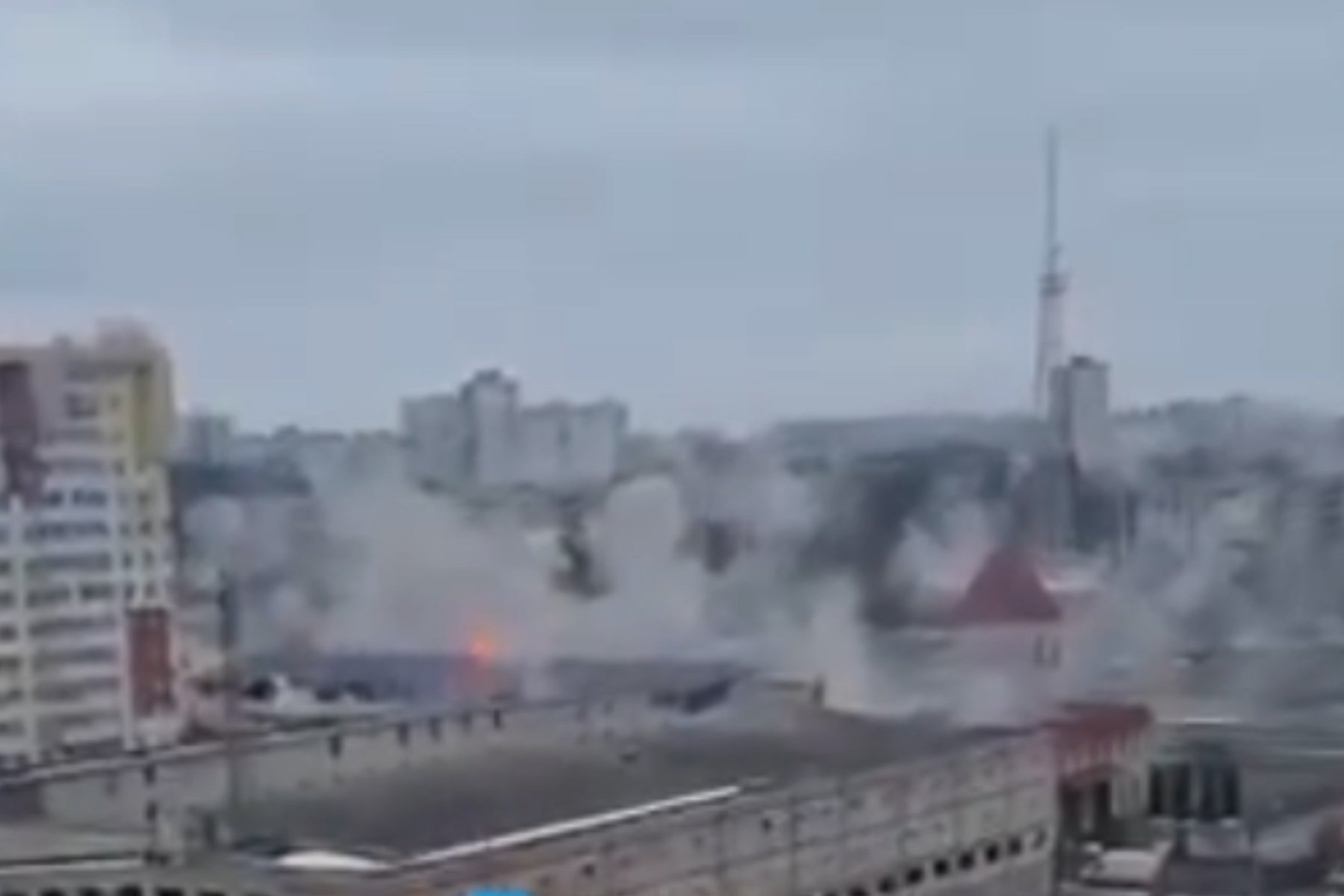 Rusiyanın Xarkovu atəşə tutması nəticəsində 38 nəfər yaralanıb