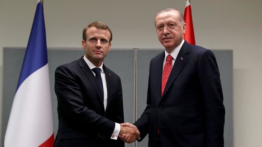 Ərdoğan Makronla görüşüb
