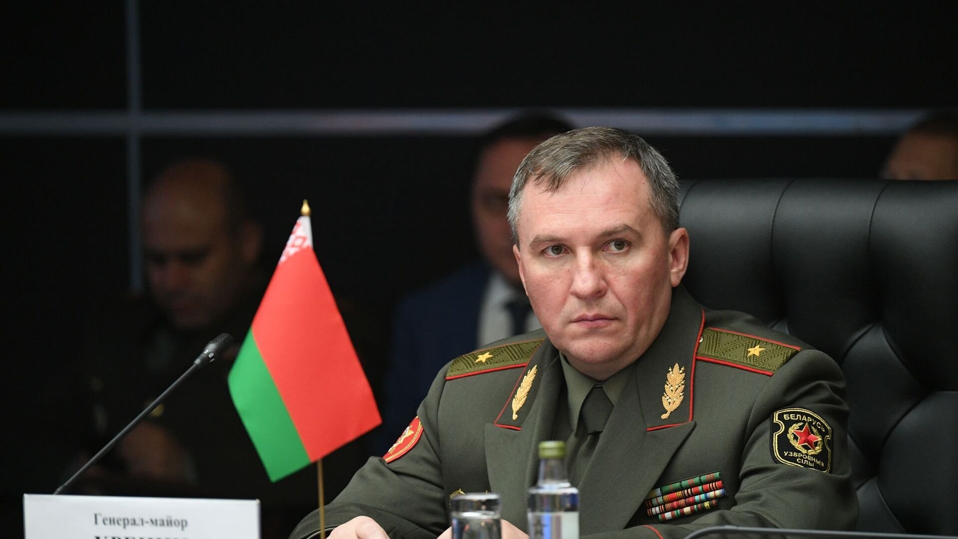 Belarus müdafiə naziri İrana səfər edib