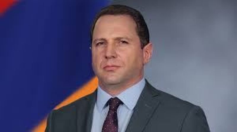 Tonoyan 44 günlük müharibə ilə bağlı komissiyanın iclasında iştirak edir