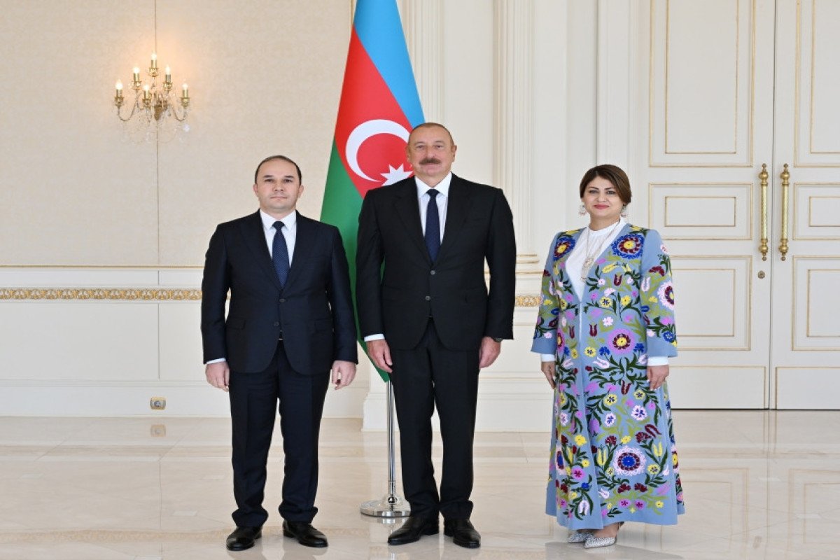 Prezident İlham Əliyev Emoməli Rəhmonu Azərbaycana dövlət səfərinə dəvət edib