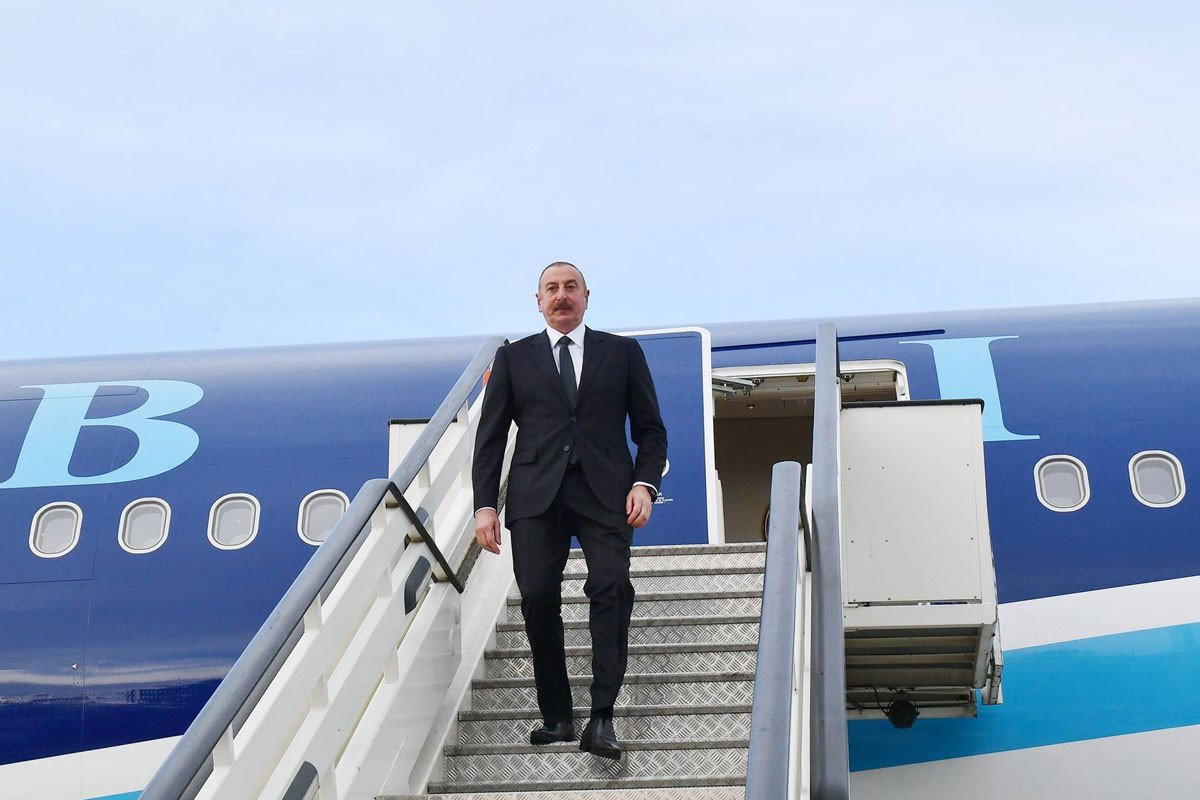 Prezident İlham Əliyev Macarıstana işgüzar səfərə gəlib