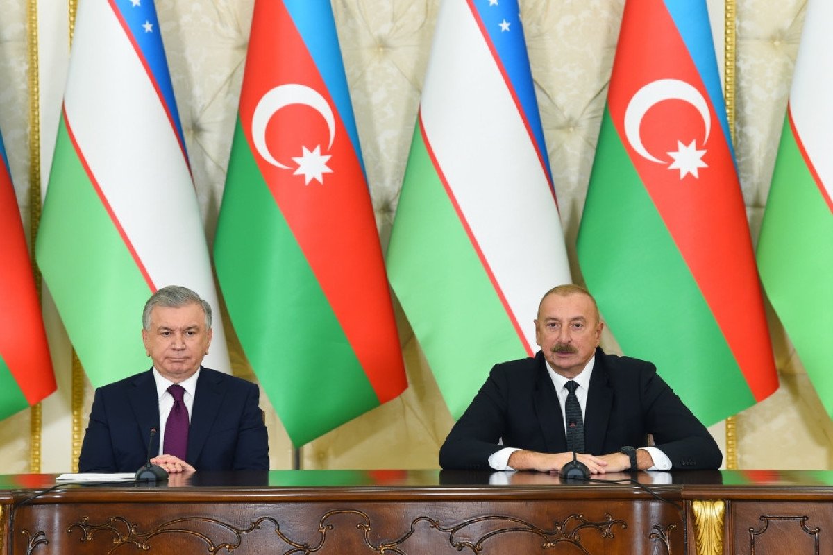 Özbəkistan Prezidentinin şərəfinə dövlət ziyafəti verilir