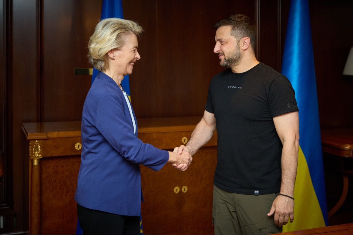 Zelenski və Ursula von der Leyen arasında telefon danışığı baş tutub