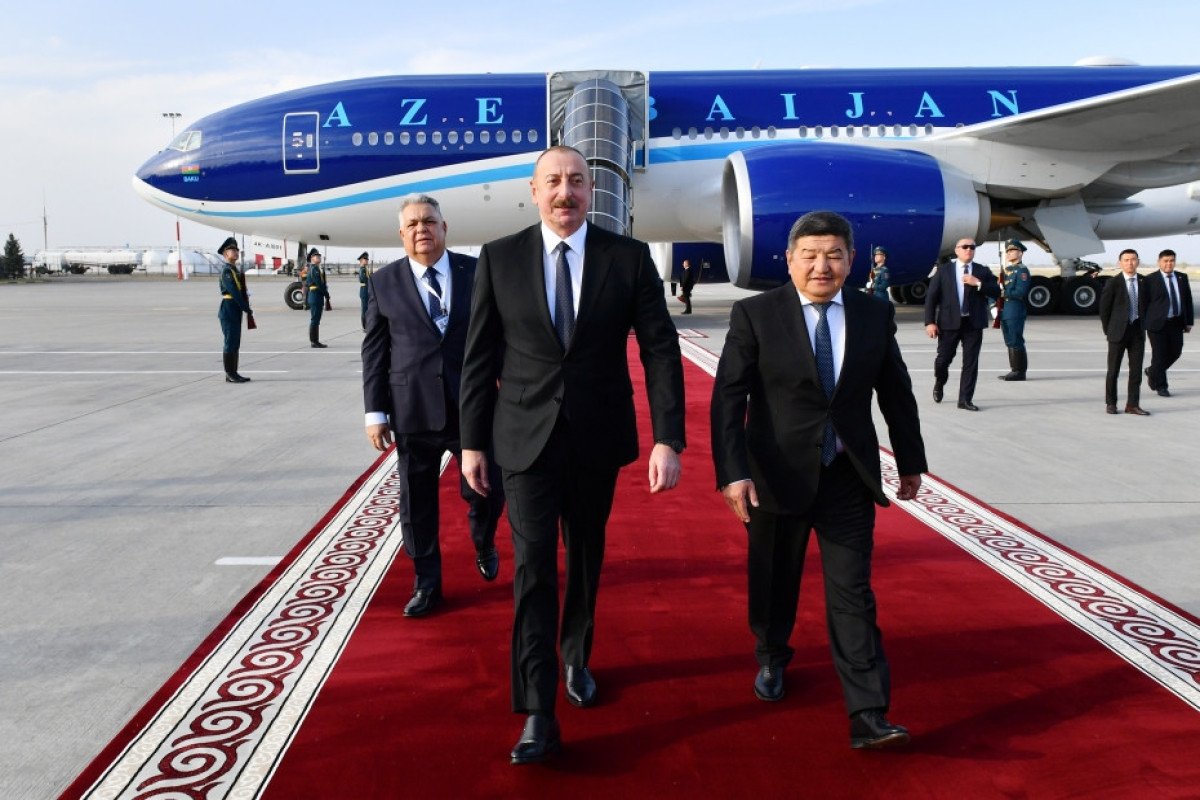 Prezident İlham Əliyev Qırğızıstana səfərə gedib