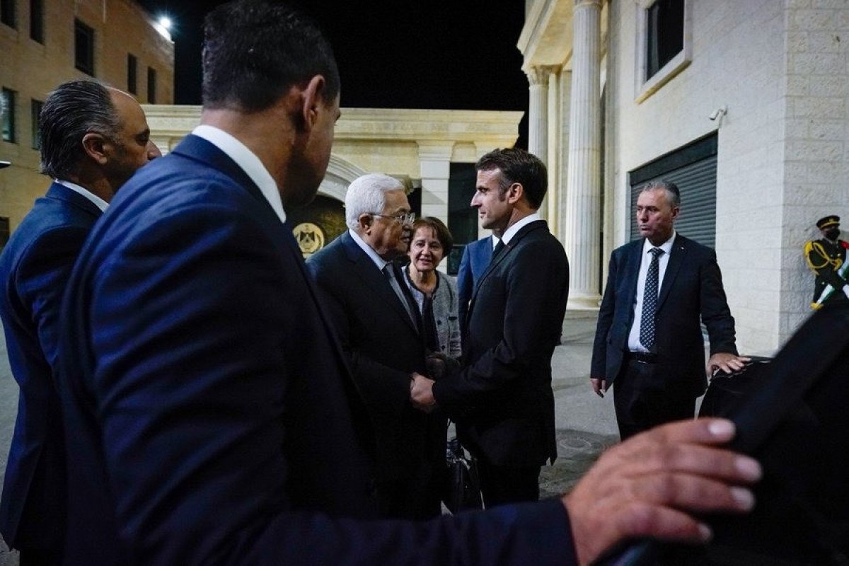 Makron Fələstinə gedib