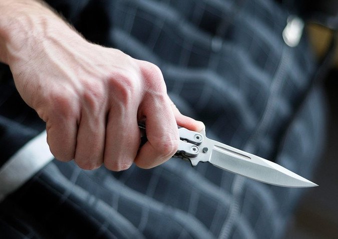 Bakıda kişi tanışını bıçaqlayıb