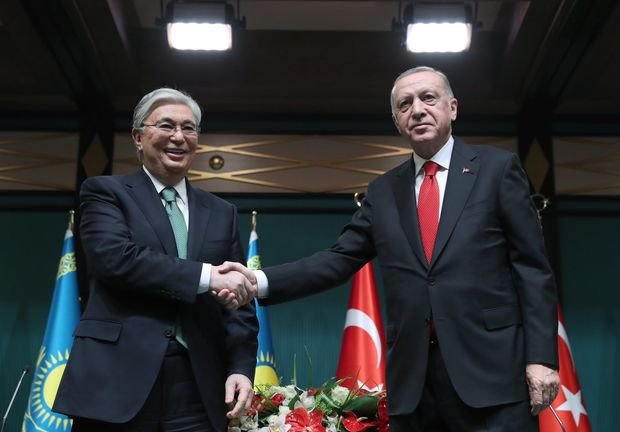 Türkiyə və Qazaxıstan prezidentləri arasında telefon danışığı baş tutub