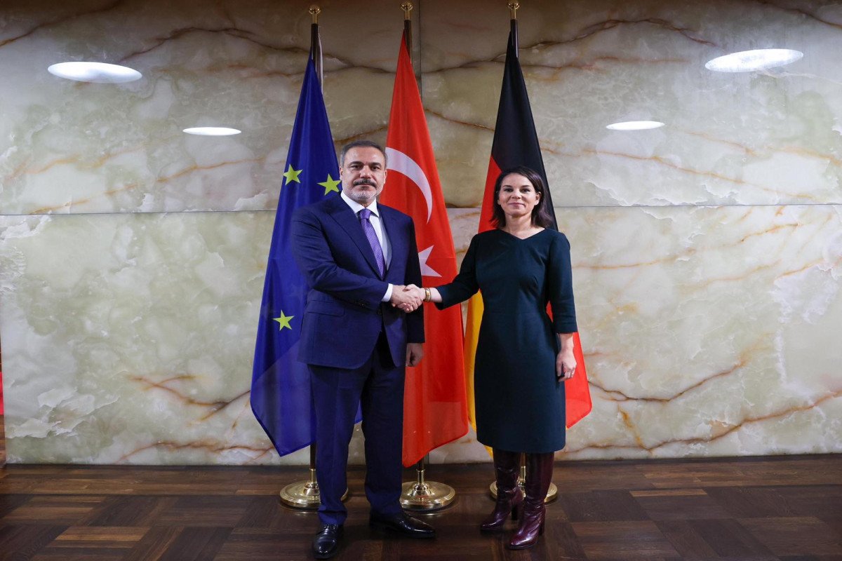Türkiyə və Almaniya XİN rəhbərləri Aİ-nin konfransı çərçivəsində görüşüb
