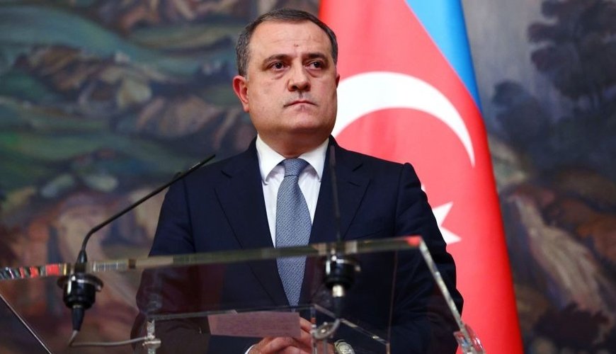 Ceyhun Bayramov Dövlət Bayrağı Günü münasibətilə paylaşım edib