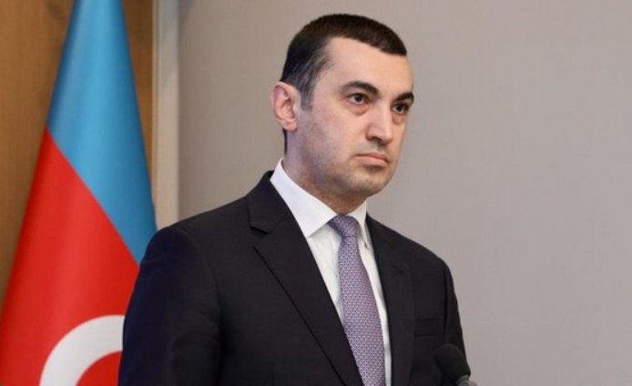 Ayxan Hacızadə Borrelin mətbuat katibinə cavab verib