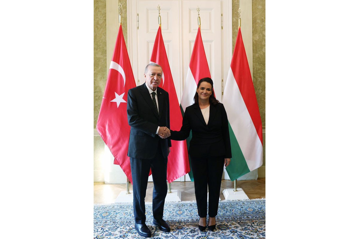Ərdoğan Macarıstan Prezidenti ilə görüşüb