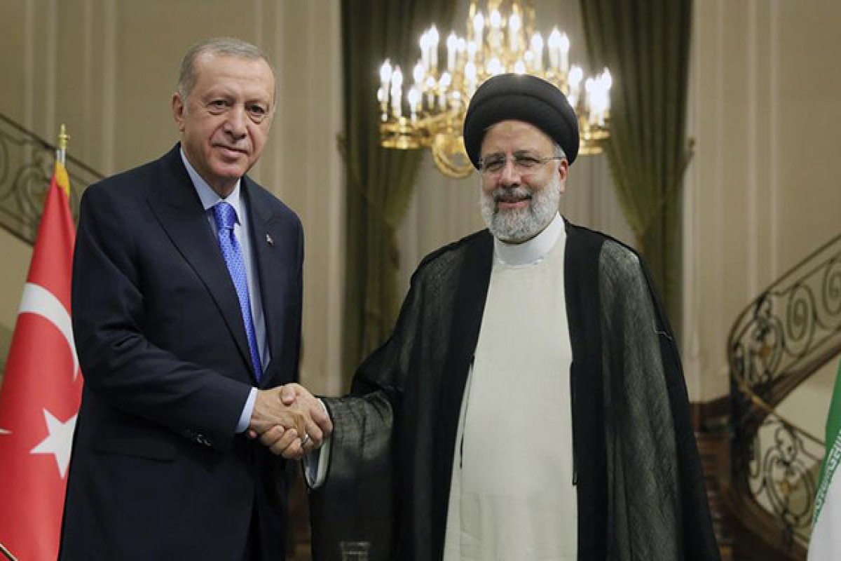 İbrahim Rəisi Ankarada Ərdoğanla görüşüb