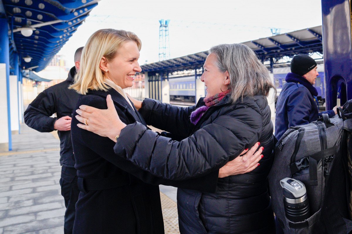 Viktoriya Nuland Kiyevdə səfərdədir