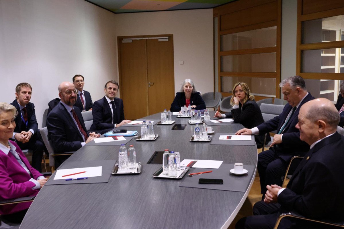 Aİ, Fransa, Almaniya və İtaliya liderləri Viktor Orbanla görüşüb