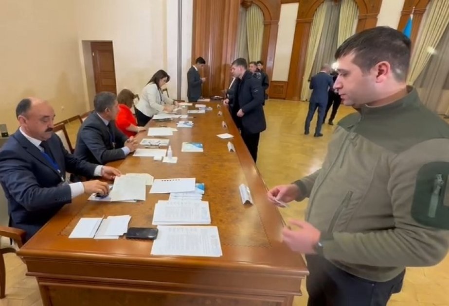 Azərbaycanda prezident seçkiləri ilə əlaqədar Xankəndidə ilk dəfə səsvermə keçirilir