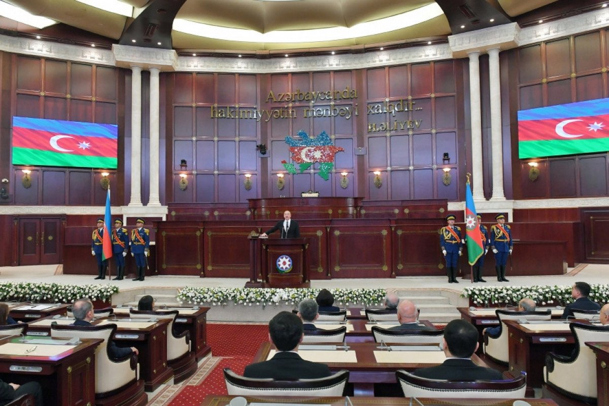 Prezident İlham Əliyev and içib, nitq söyləyib