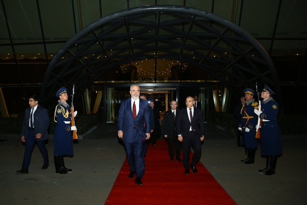Albaniyanın Baş nazirinin Azərbaycana işgüzar səfəri başa çatıb