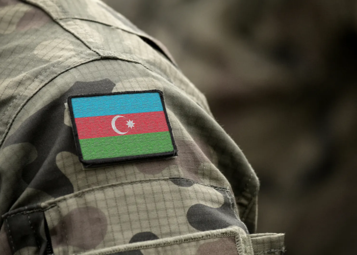 Azərbaycan Ordusunun əsgəri özünü odlu silahla öldürüb