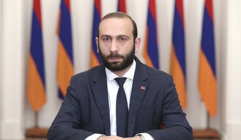 Mirzoyan: Türkiyə ilə sərhədlərin açılmasını istəyirik