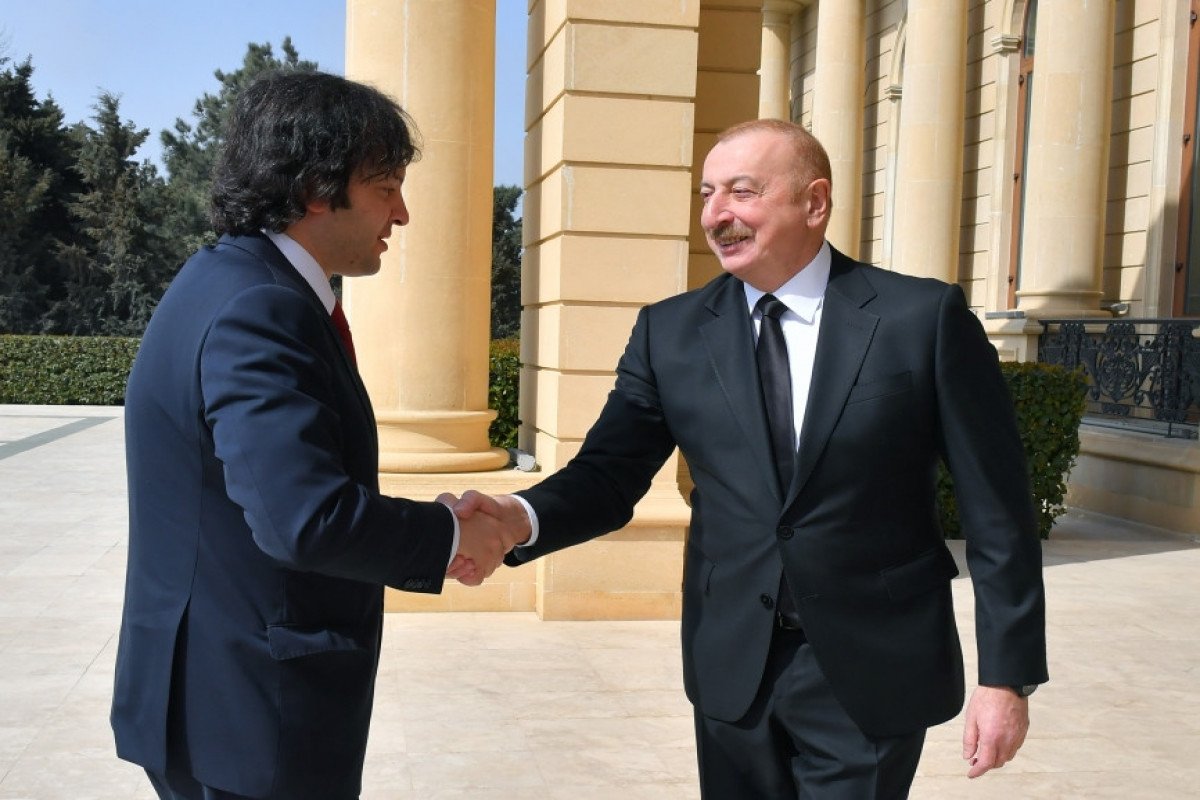 Azərbaycan Prezidenti və Gürcüstan Baş nazirinin təkbətək görüşü olub