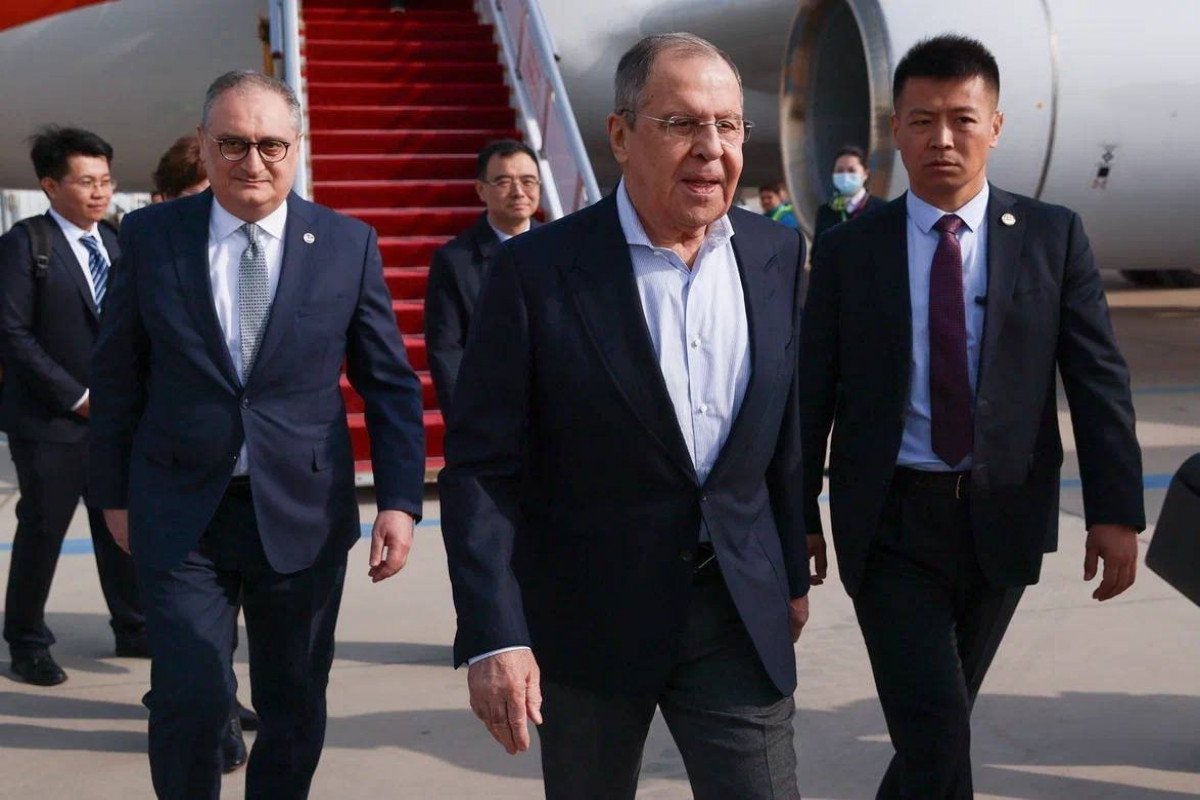 Lavrov Çinə səfər edib